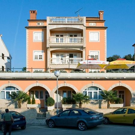 Apartments Valentino Vrsar Eksteriør billede